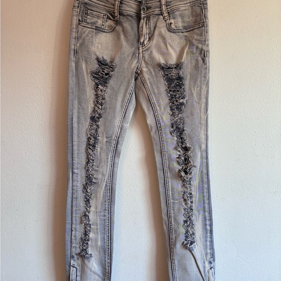 Lovesick Gray Distressed Skinny Jeans - Picture 1 of 14